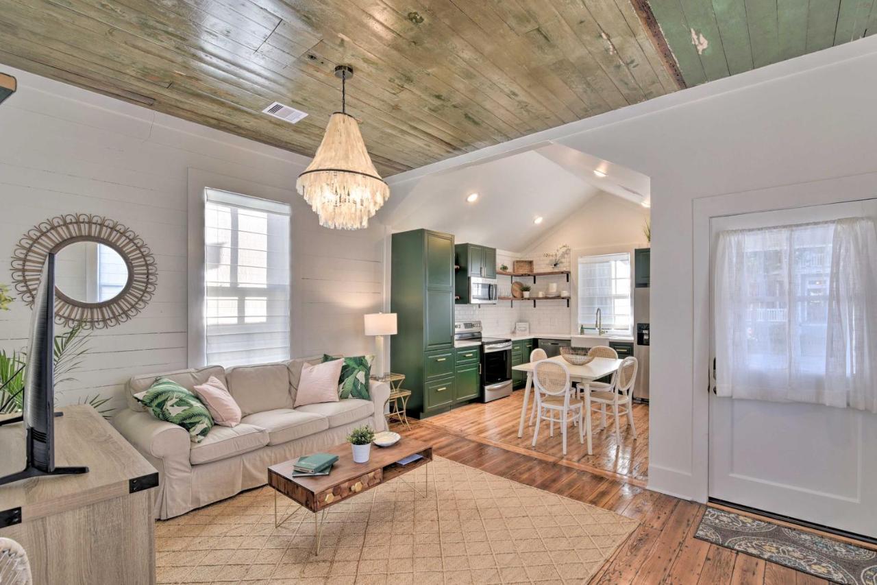 Bright Galveston Cottage Close To Beach And Strand Exteriör bild