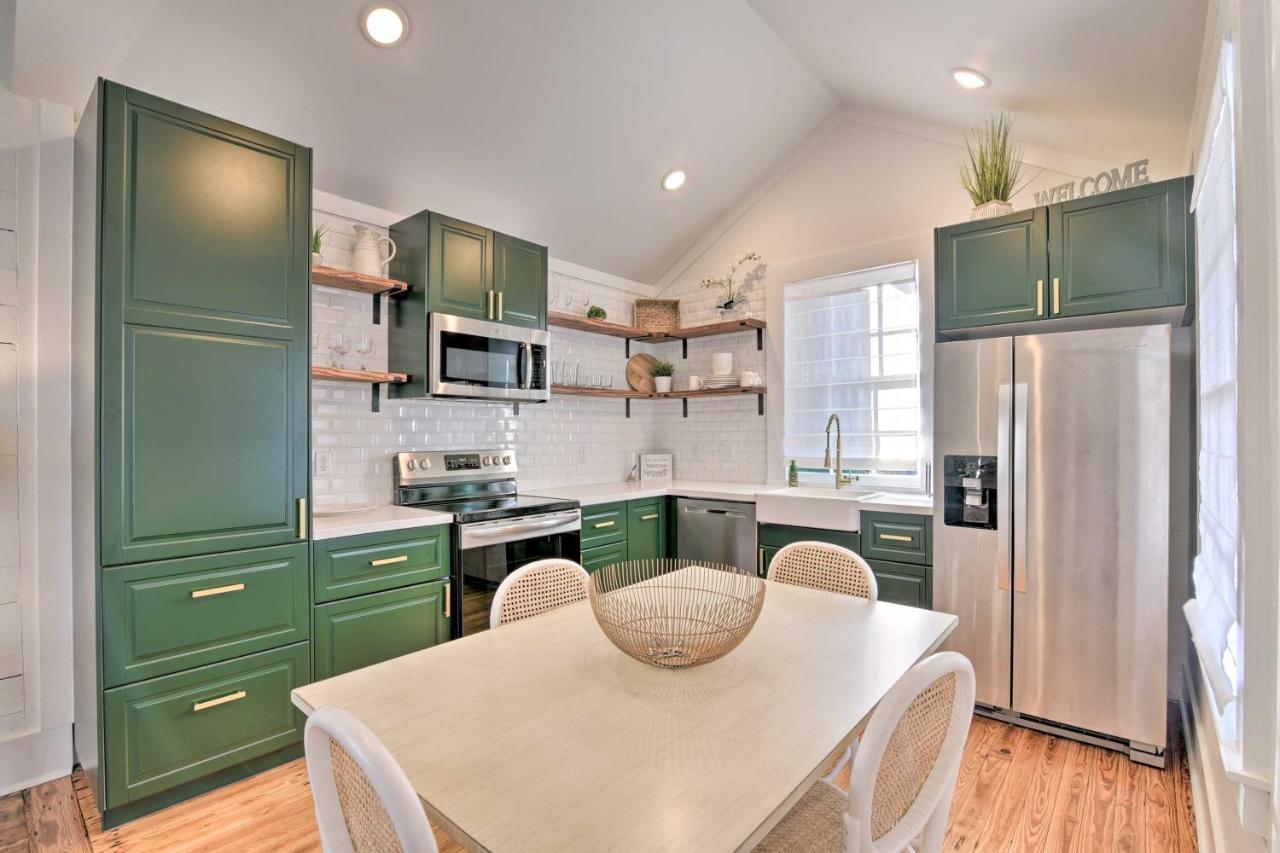 Bright Galveston Cottage Close To Beach And Strand Exteriör bild