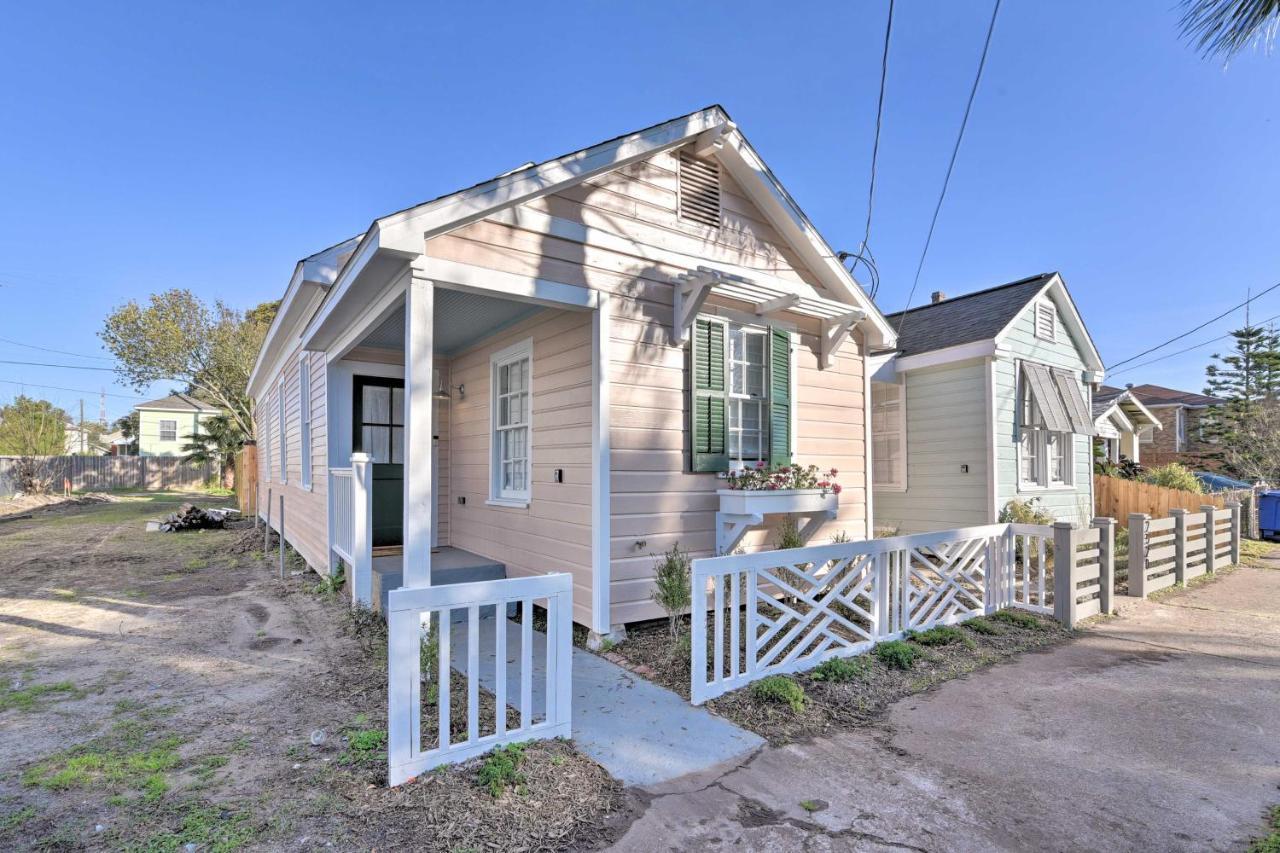 Bright Galveston Cottage Close To Beach And Strand Exteriör bild